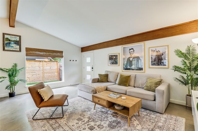 1120 Gillespie PL 2, Austin, TX 78704