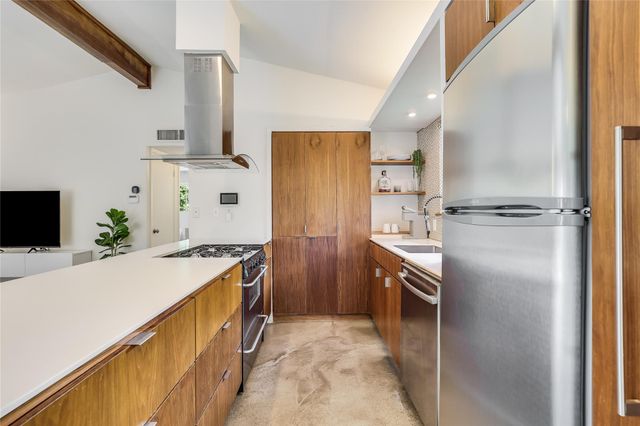 1120 Gillespie PL 2, Austin, TX 78704