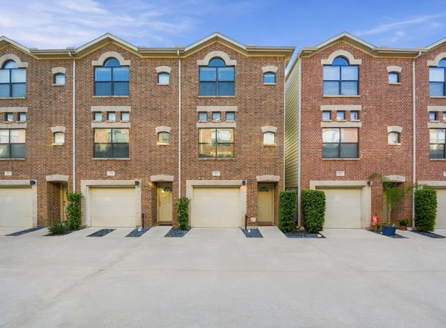 648 Westcross Street 805, Houston, TX 77018
