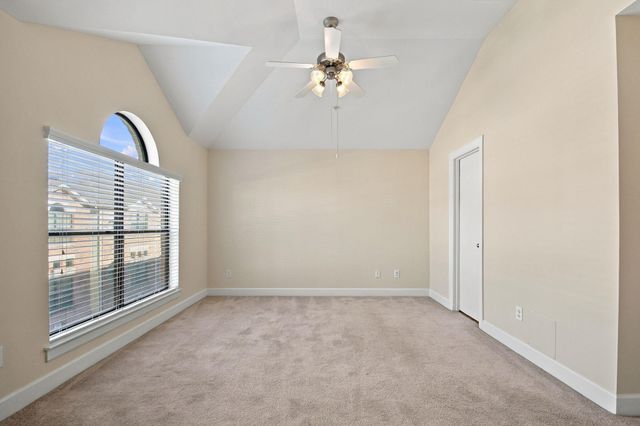 648 Westcross Street 805, Houston, TX 77018