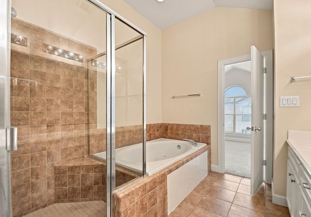 648 Westcross Street 805, Houston, TX 77018