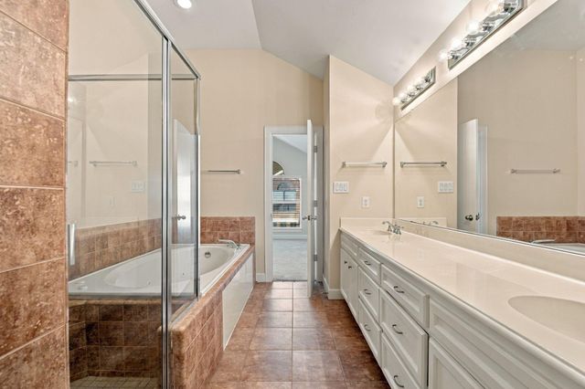 648 Westcross Street 805, Houston, TX 77018