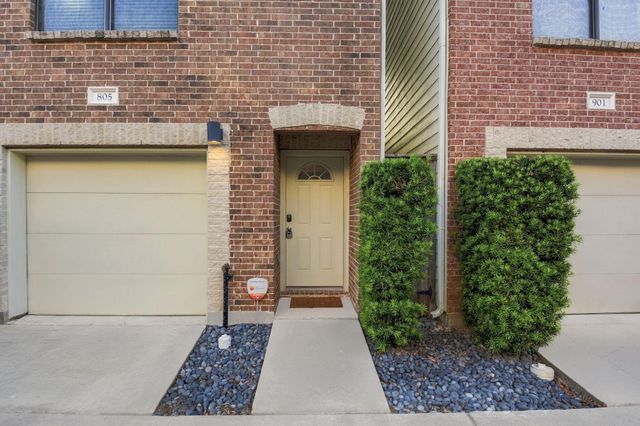 648 Westcross Street 805, Houston, TX 77018