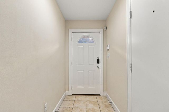 648 Westcross Street 805, Houston, TX 77018