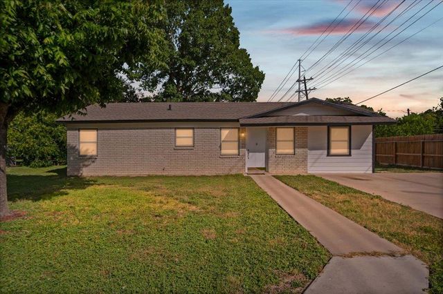 1115 Sycamore ST, San Marcos, TX 78666