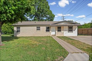1115 Sycamore ST, San Marcos, TX 78666