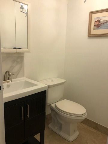 246 Brittany F 246, Delray Beach, FL 33446