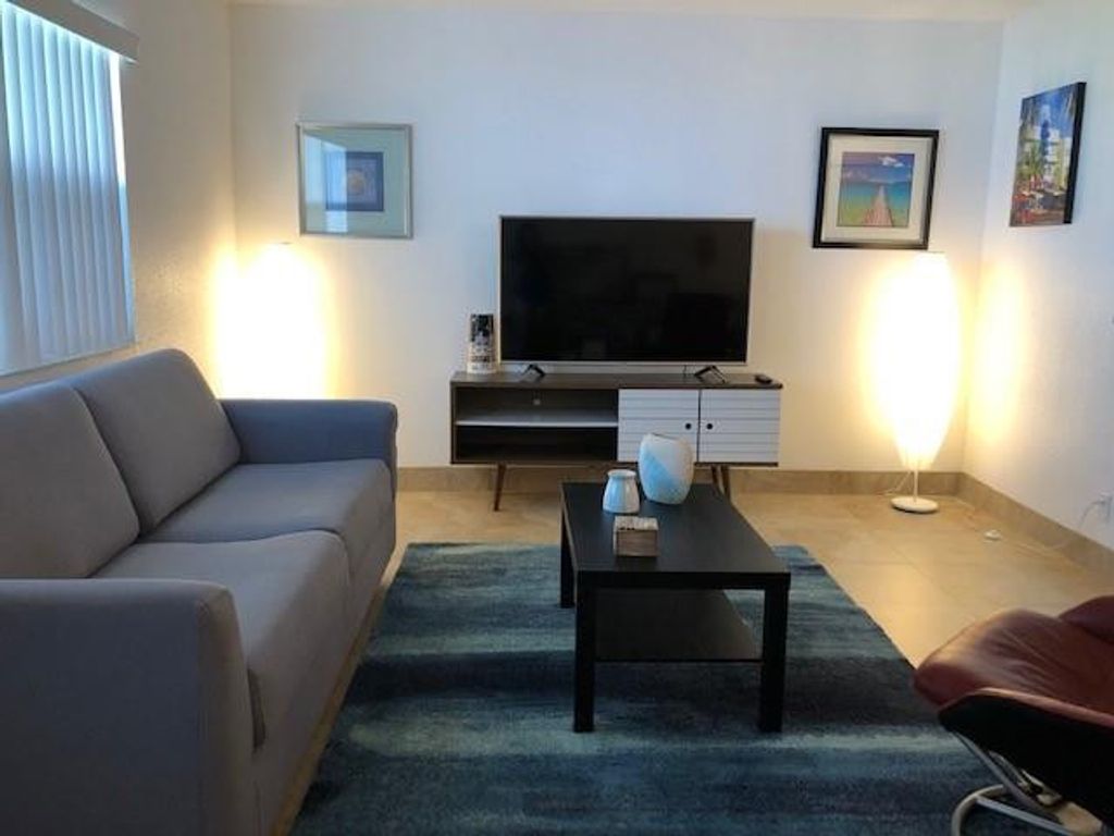 Image 5 of property listing at 246 Brittany F 246, Delray Beach, FL 33446