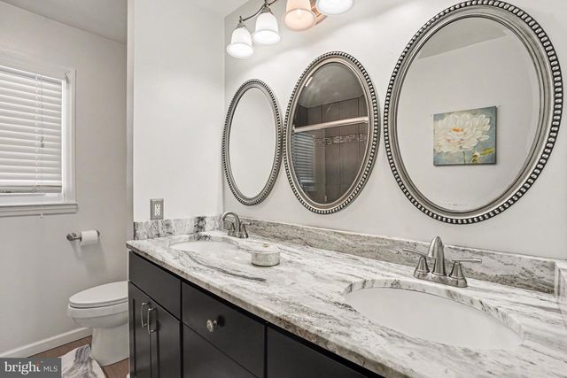 5 FARWELL CT, Nottingham, MD 21236