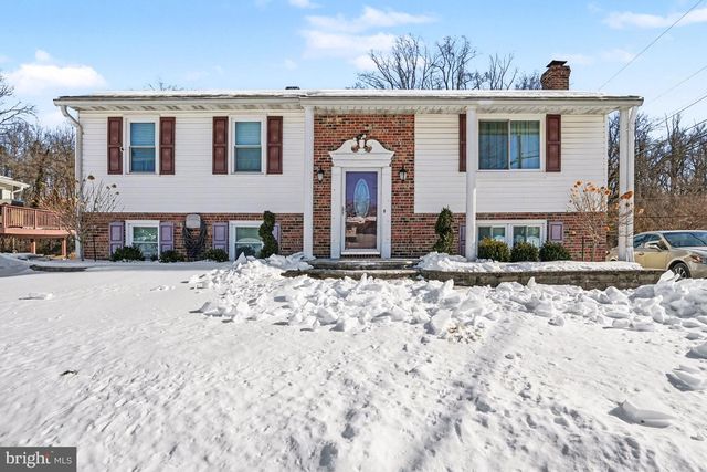 5 FARWELL CT, Nottingham, MD 21236