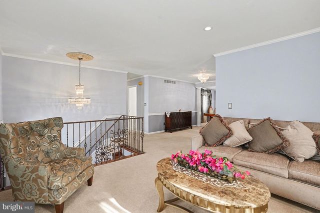 5 FARWELL CT, Nottingham, MD 21236