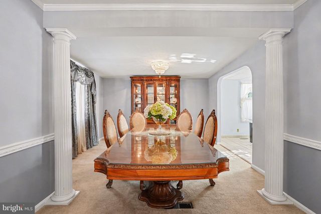 5 FARWELL CT, Nottingham, MD 21236