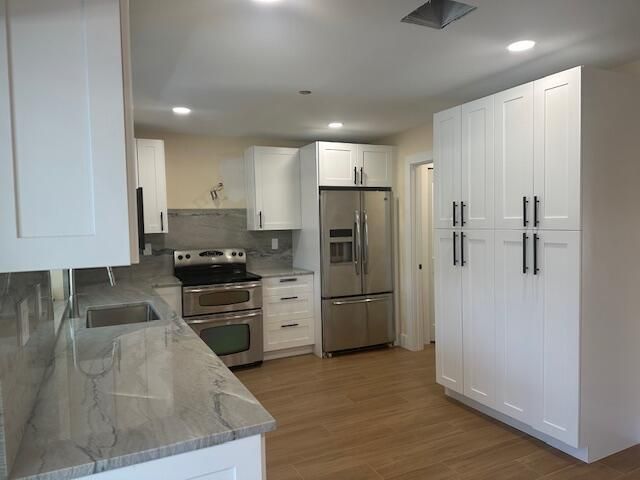 14040 Paddock Drive, Wellington, FL 33414