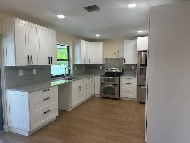 14040 Paddock Drive, Wellington, FL 33414