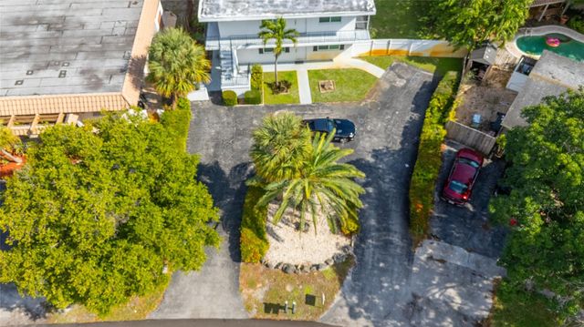 2182 NE 5th Circle, Boca Raton, FL 33431