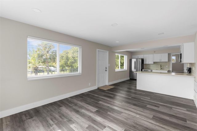 2182 NE 5th Circle, Boca Raton, FL 33431