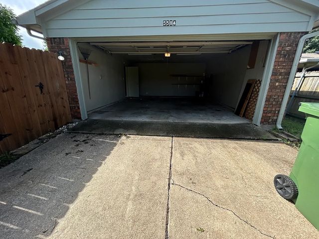 5584 Squires Drive, The Colony, TX 75056