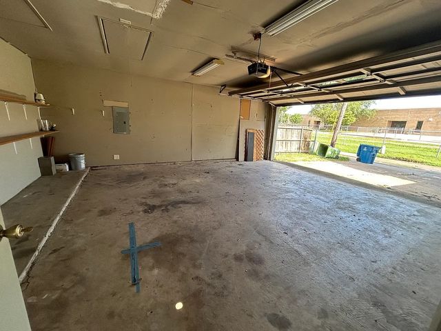 5584 Squires Drive, The Colony, TX 75056