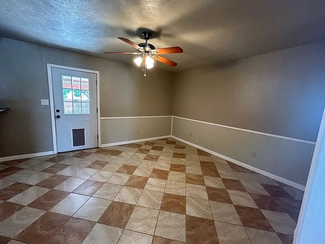5584 Squires Drive, The Colony, TX 75056