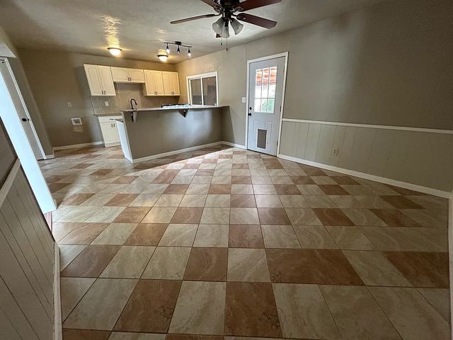 5584 Squires Drive, The Colony, TX 75056