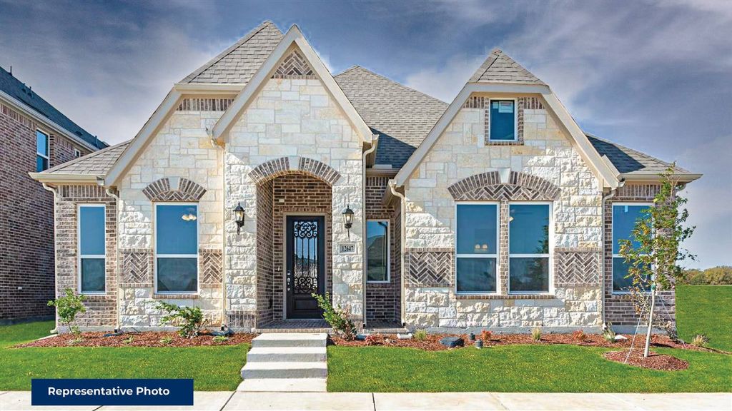 12806 Meadow Glen Street, Rowlett, TX 75089