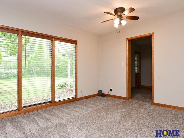 3824 Apple Street, Lincoln, NE 68503