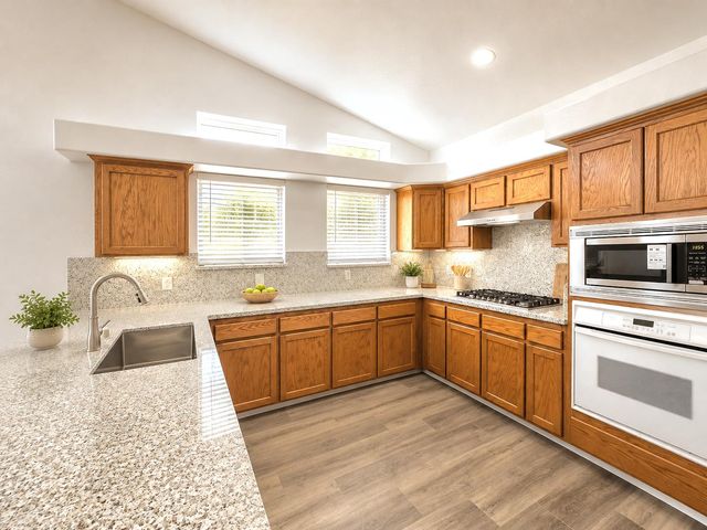 6517 E Amherst Avenue, Fresno, CA 93727