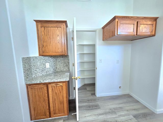 6517 E Amherst Avenue, Fresno, CA 93727