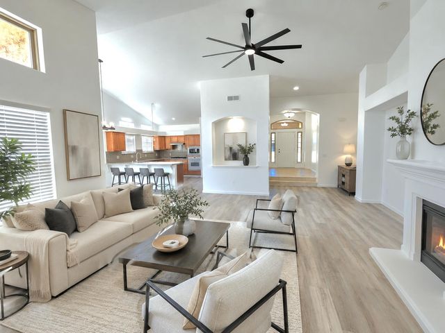6517 E Amherst Avenue, Fresno, CA 93727