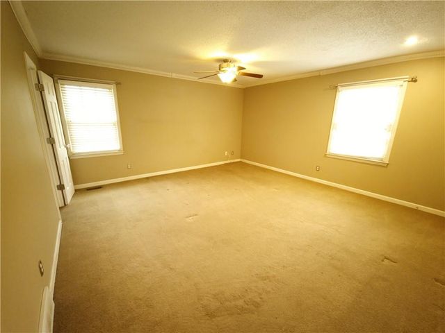 901 96th Terrace, Kansas City, MO 64155