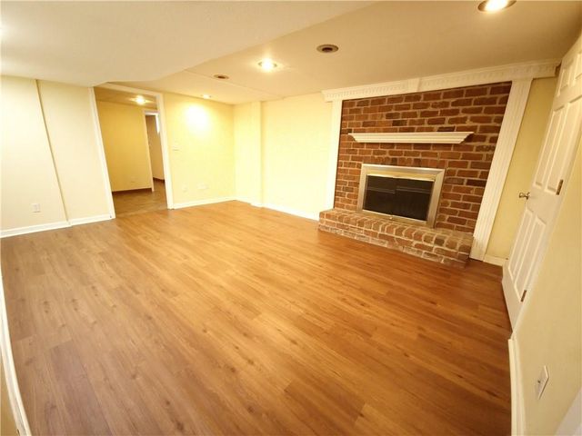 901 96th Terrace, Kansas City, MO 64155