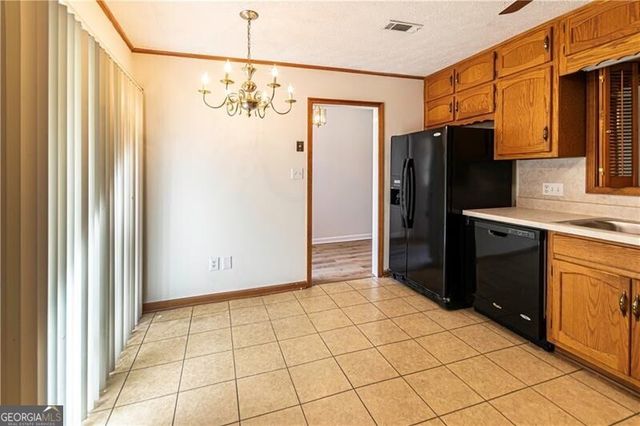 7123 Forest Lane, Union City, GA 30291