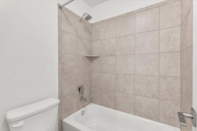 7200 Garnet Mill LN, Austin, TX 78744