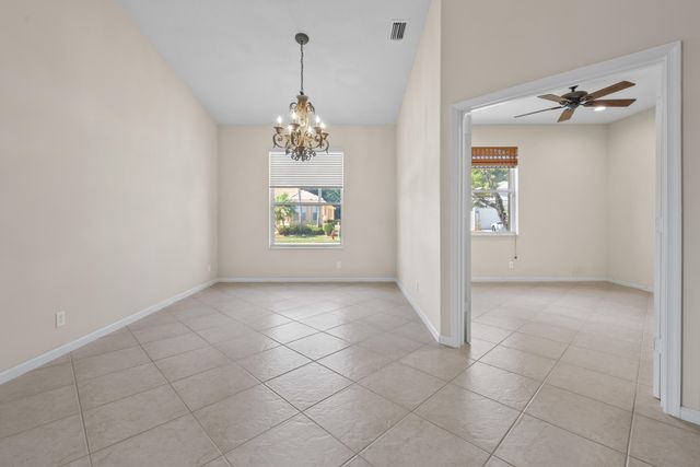 7086 Del Corso Lane, Delray Beach, FL 33446
