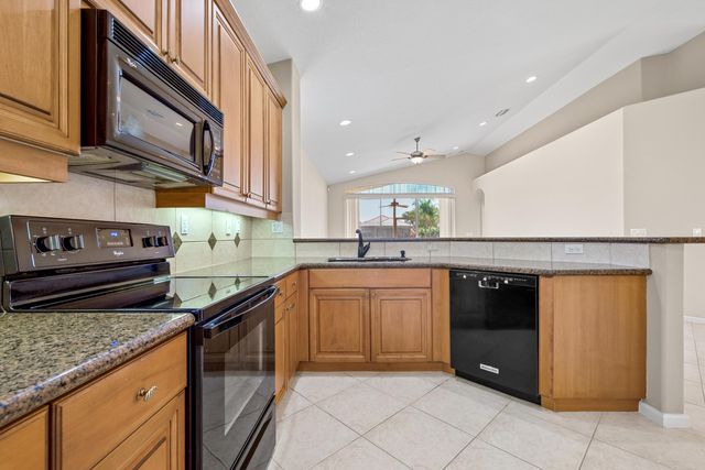 7086 Del Corso Lane, Delray Beach, FL 33446