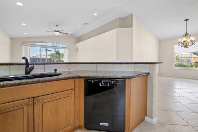 7086 Del Corso Lane, Delray Beach, FL 33446