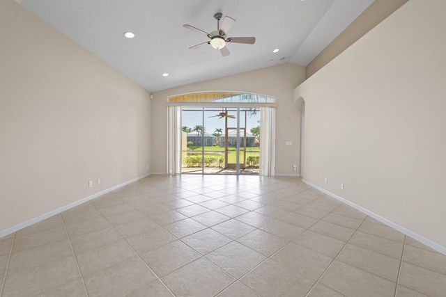 7086 Del Corso Lane, Delray Beach, FL 33446