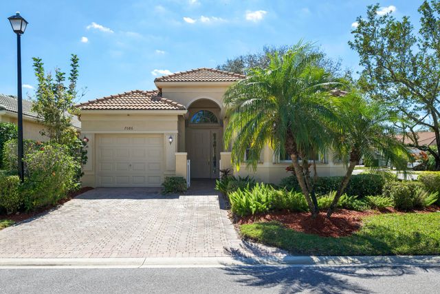 7086 Del Corso Lane, Delray Beach, FL 33446