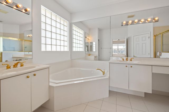 7086 Del Corso Lane, Delray Beach, FL 33446