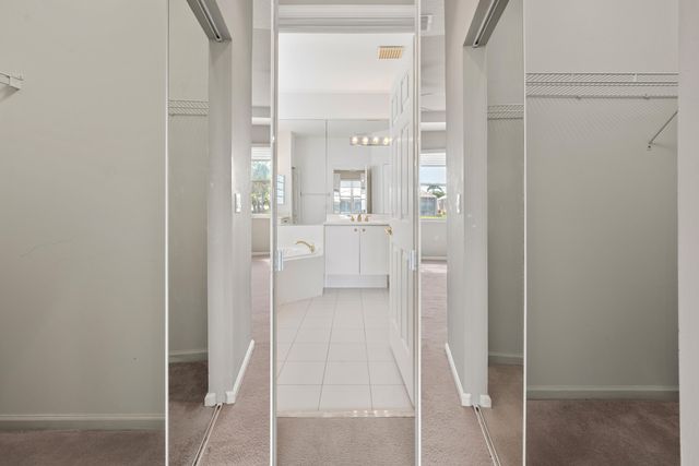 7086 Del Corso Lane, Delray Beach, FL 33446