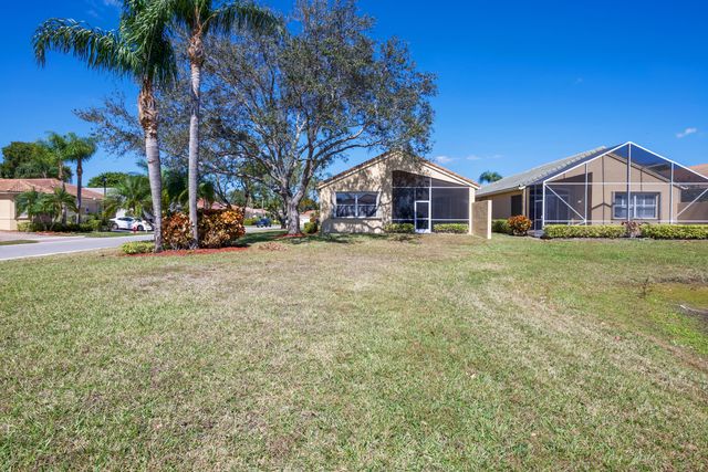 7086 Del Corso Lane, Delray Beach, FL 33446