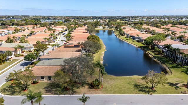 7086 Del Corso Lane, Delray Beach, FL 33446