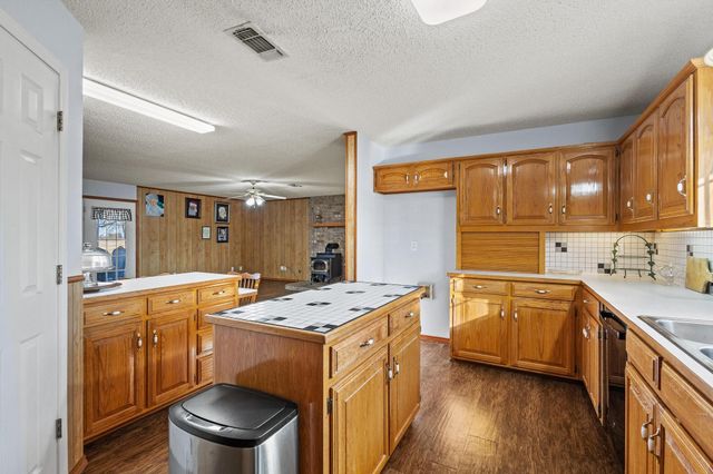 1858 Farm Road 1506, Paris, TX 75460