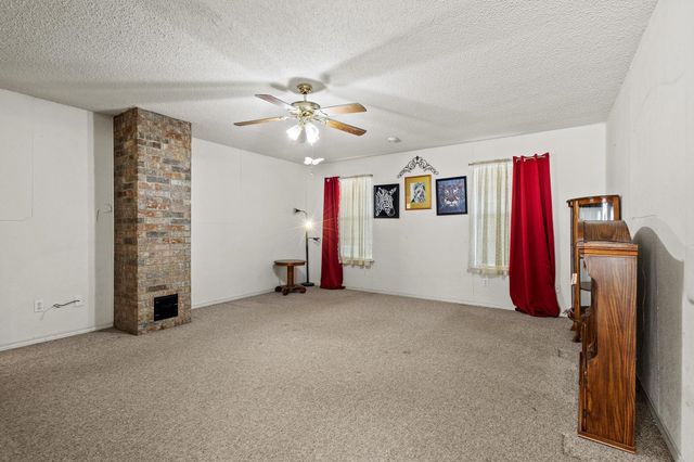 1858 Farm Road 1506, Paris, TX 75460