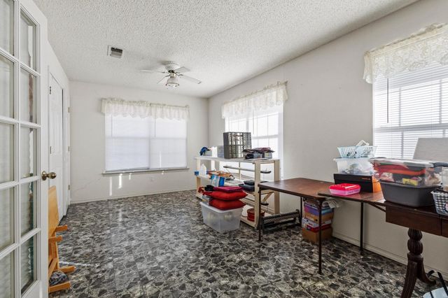 1858 Farm Road 1506, Paris, TX 75460