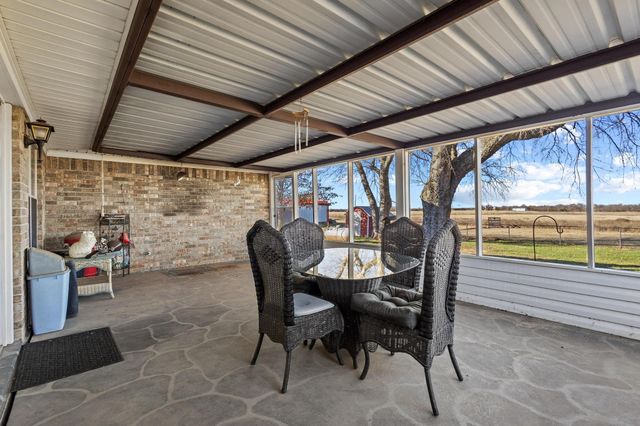 1858 Farm Road 1506, Paris, TX 75460