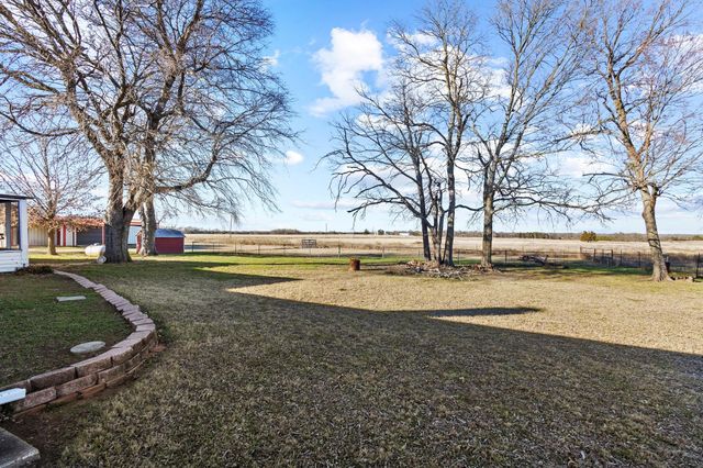 1858 Farm Road 1506, Paris, TX 75460