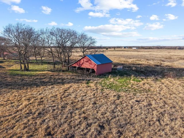 1858 Farm Road 1506, Paris, TX 75460