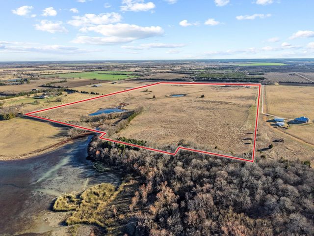 1858 Farm Road 1506, Paris, TX 75460