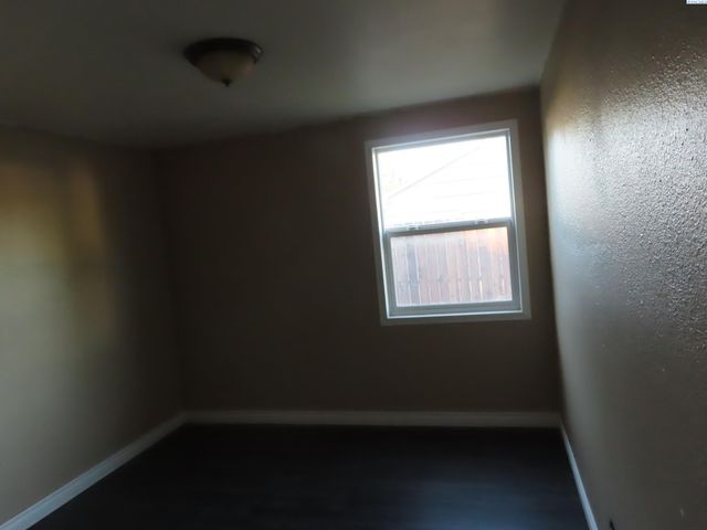 1003 Elm Ave, Richland, WA 99352